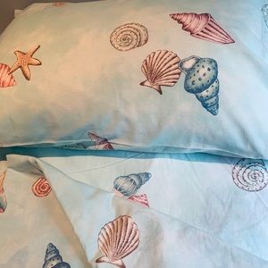 American Home Ensembles Seashell Queen sheet set⛱